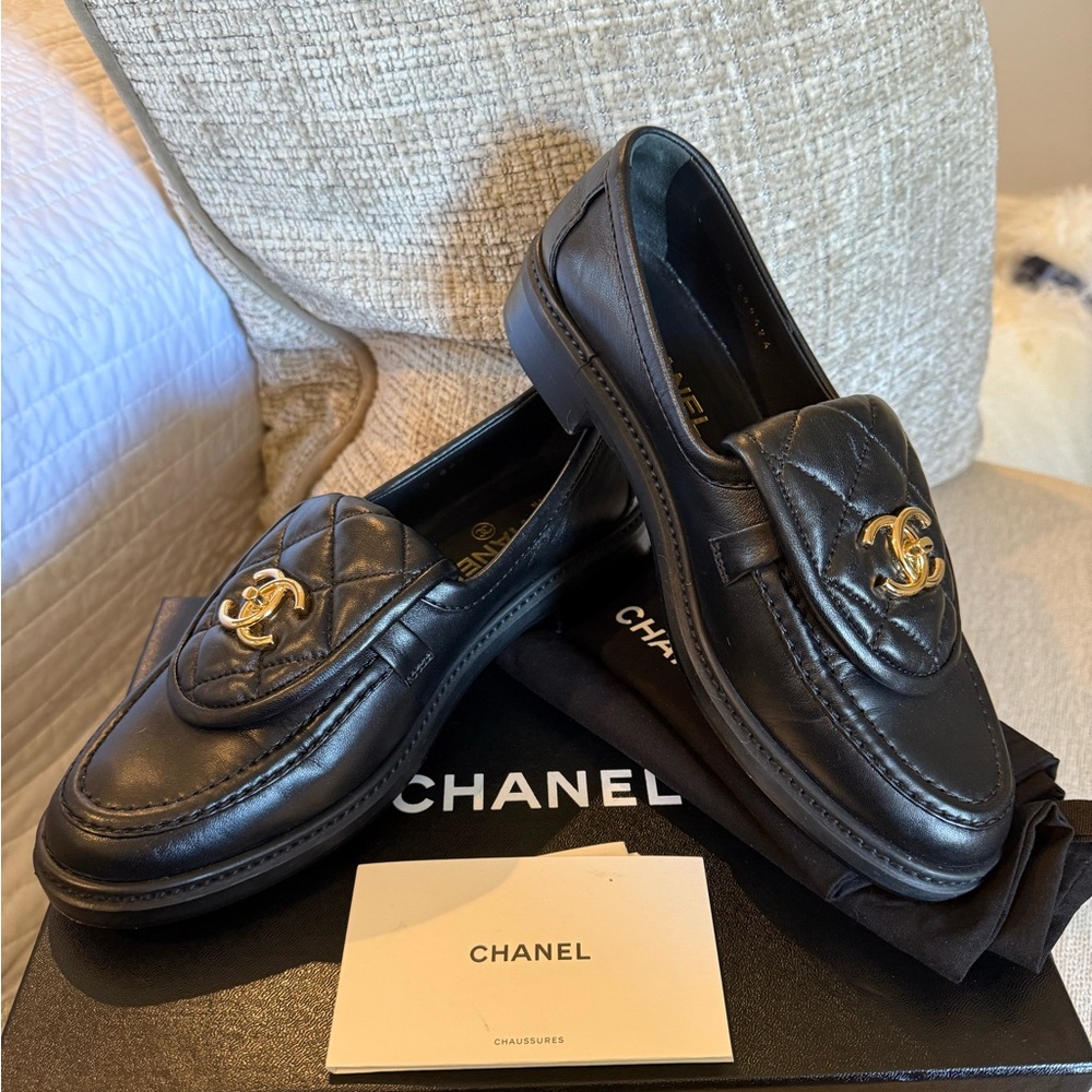 CHANEL CLASSIC QUILTED LOAFERS moccasins